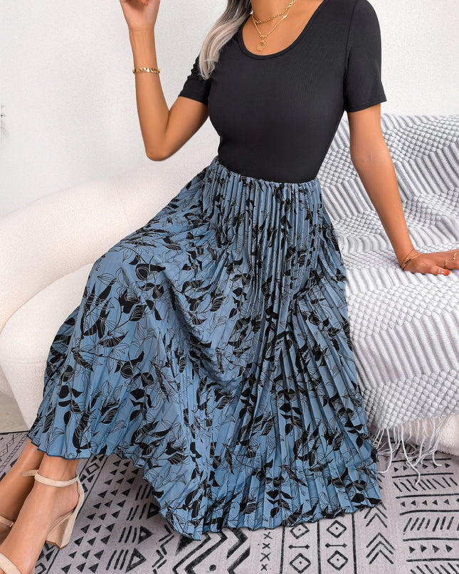 Printed Round Neck Pleated Dress 