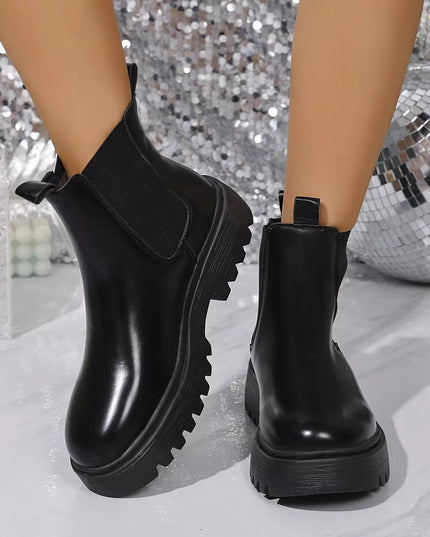Round Toe Platform Boots Black