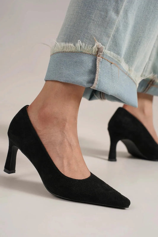 Beast Fashion Faux Suede Point Toe Pumps Black