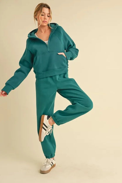 Aemi+Co Drawstring Elastic Waist Joggers 