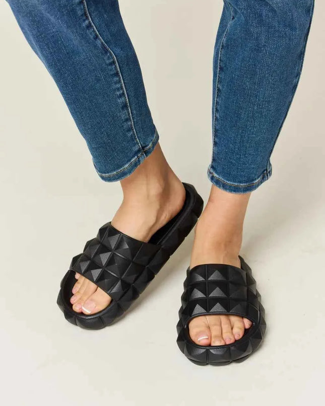 WILD DIVA Pyramid Stud Toe Band Footbed Sandals