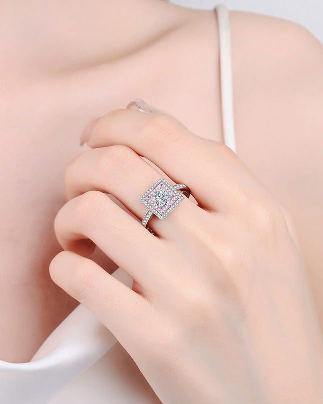 Stay Elegant 1 Carat Moissanite Ring 