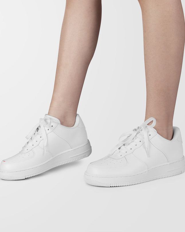 SF_F8 Low Top Unisex Sneaker