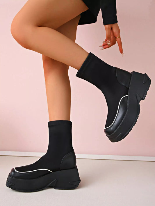 Round Toe Platform Boots