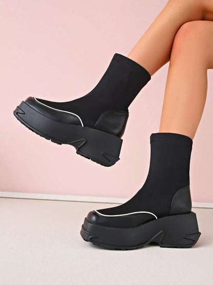 Round Toe Platform Boots