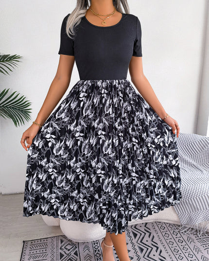 Printed Round Neck Pleated Dress 