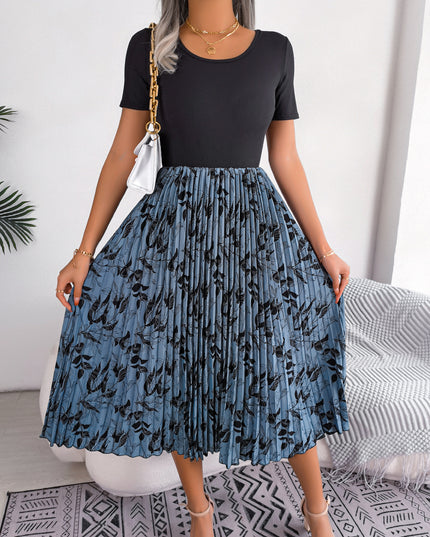 Printed Round Neck Pleated Dress 