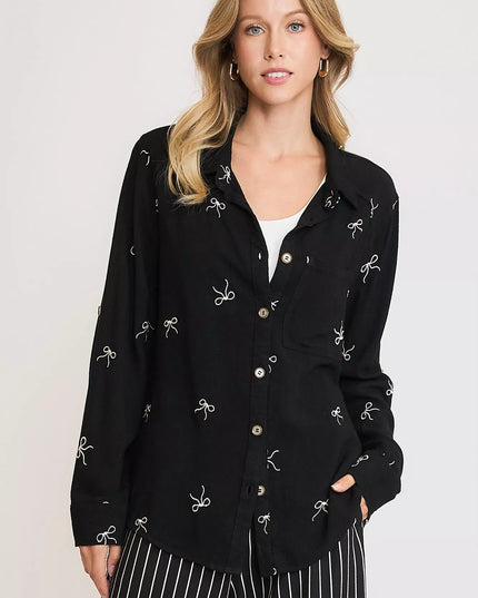 Umgee Linen Blend Fitted Shirt with Ribbon Embroidery Details Black